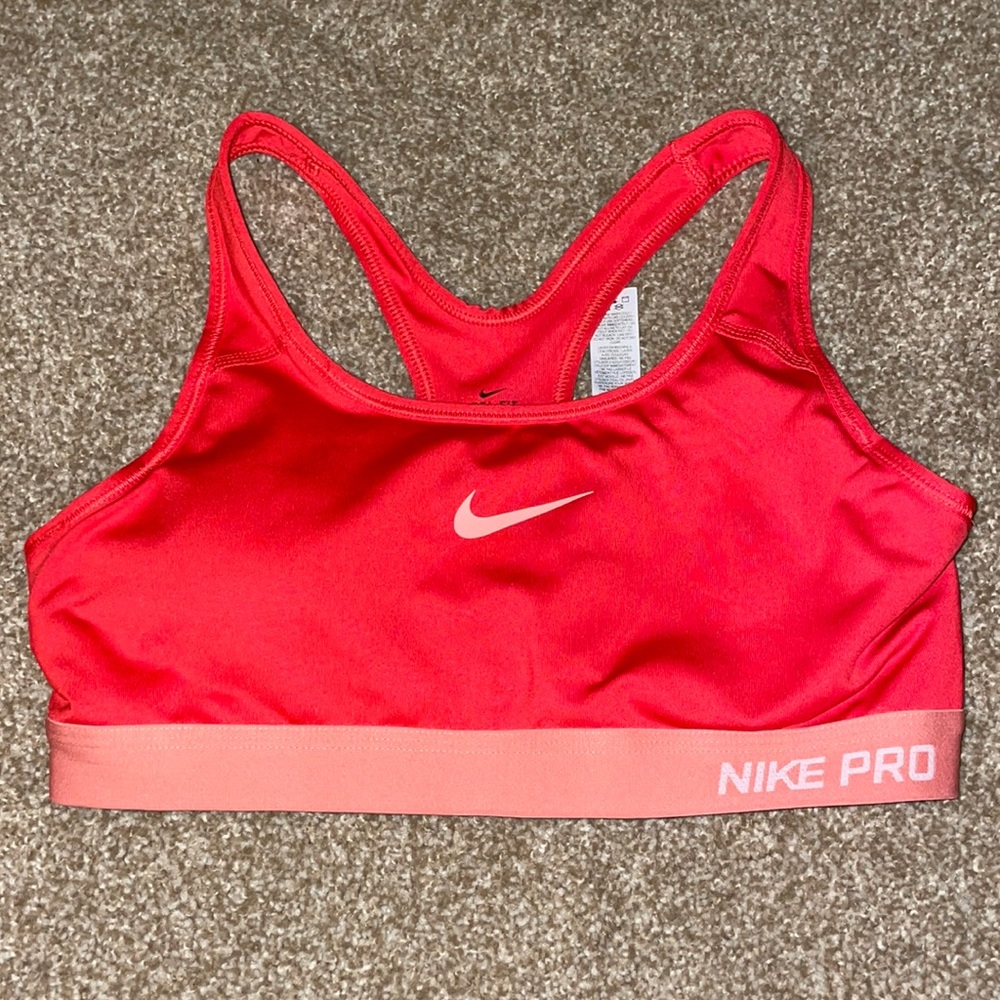 Nike pro sports bra